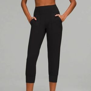 Lululemon Align Jogger Crop, Black, Size 6,  NWT